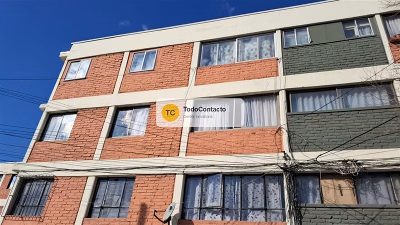 Departamento en venta de 2 dorm. en La Florida patio privado