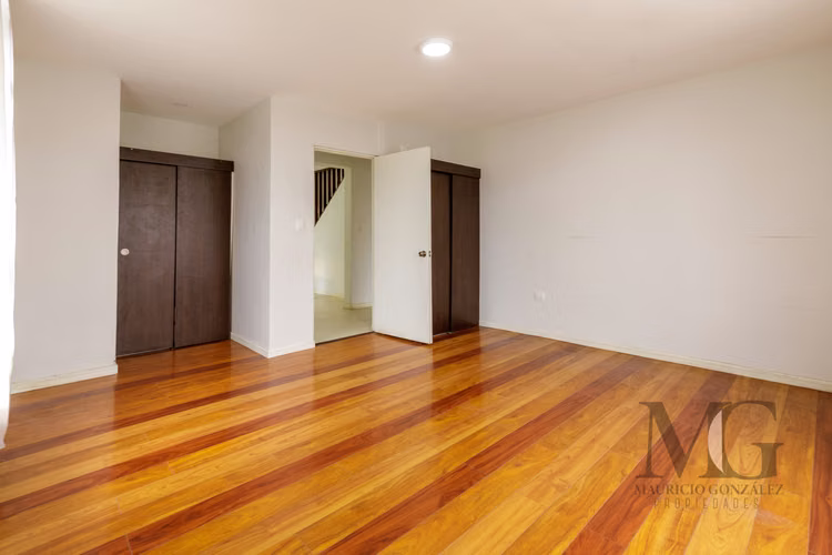 AMPLIA CASA EN ARRIENDO – SECTOR BELLAVISTA, TOMÉ