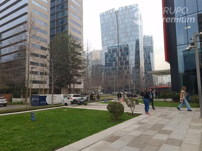 ARRIENDO DE LOCAL COMERCIAL EDIFICIO BRITANIA LAS CONDES