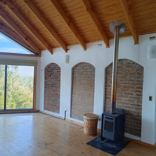 ¡CASA EN PUERTO MONTT CON VISTA AL MAR Y GRAN TERRENO!