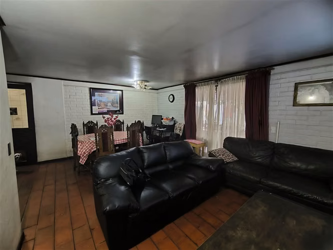 Casa en venta de 3 dorm. en Maipú pajaritos