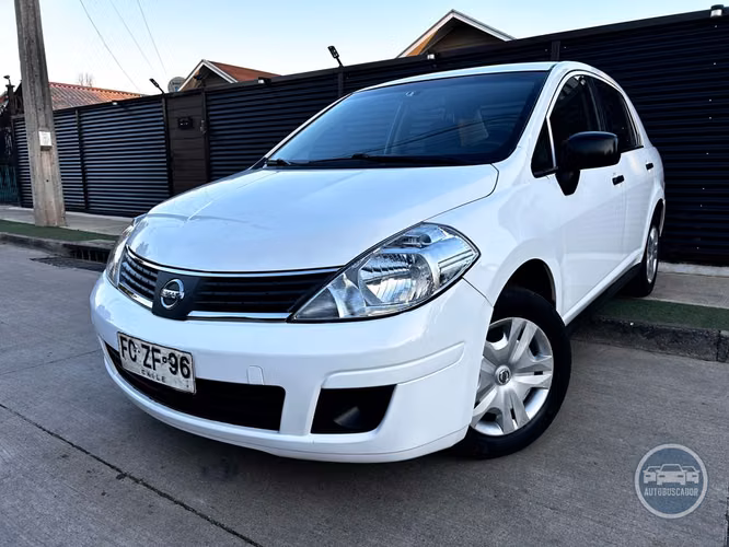 NISSAN TIIDA 1.6 MECANICO FULL
