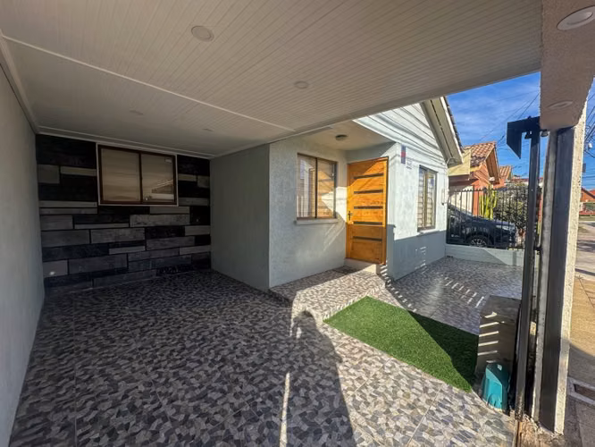 Casa 3D/2B con quincho techado en Cielos del Valle