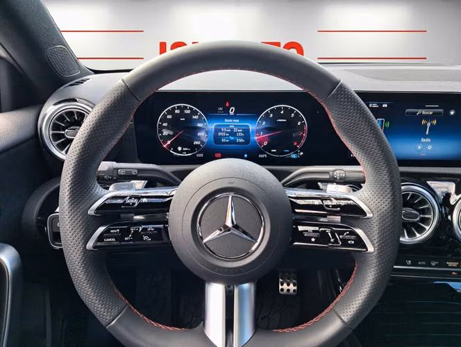 MERCEDES-BENZ A200 LOOK AMG 1.3 AUT  2026