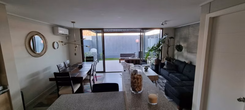 Casa SANTA ELENA DE HUECHURABA