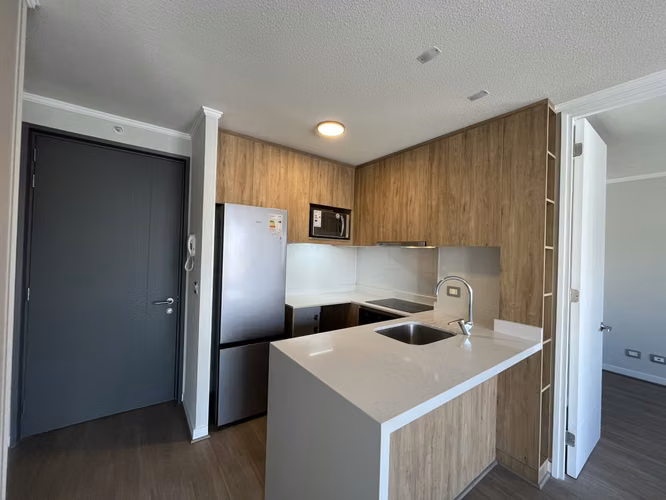 MODERNO DEPARTAMENTO 2D CON AMPLIA TERRAZA A PASOS DEL METRO IRARRÁZAVAL