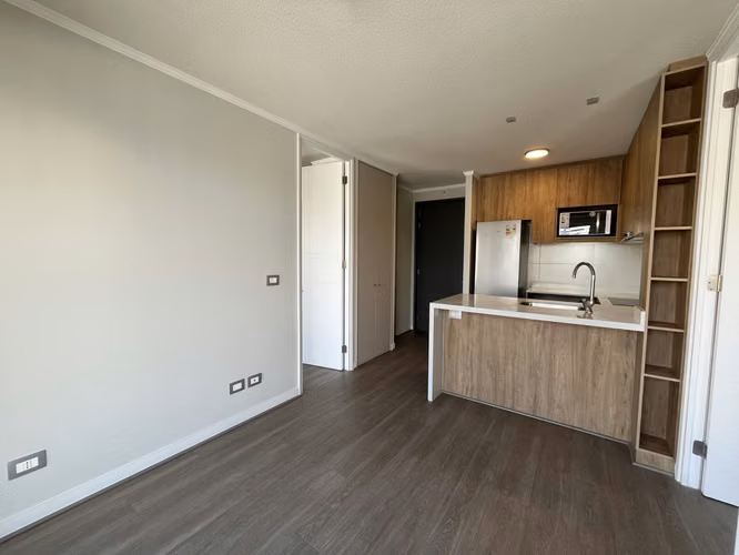 MODERNO DEPARTAMENTO 2D CON AMPLIA TERRAZA A PASOS DEL METRO IRARRÁZAVAL
