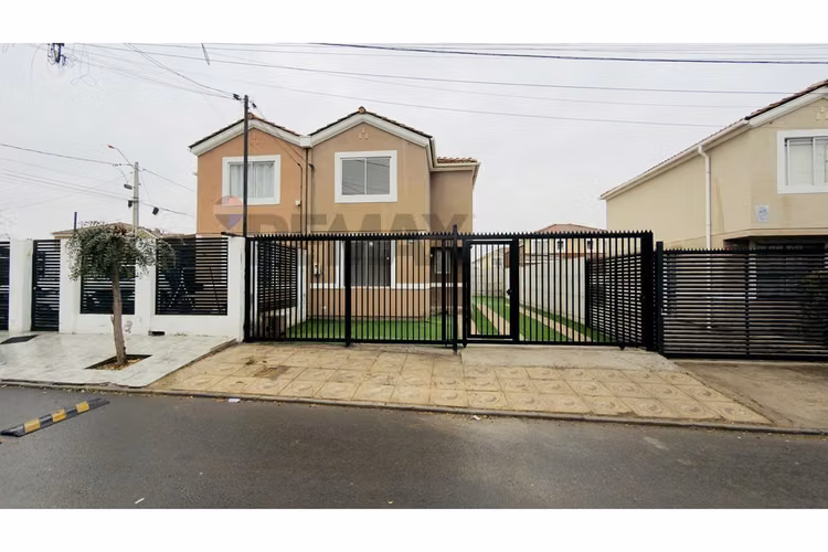 Casa de 3 dormitorios en buin