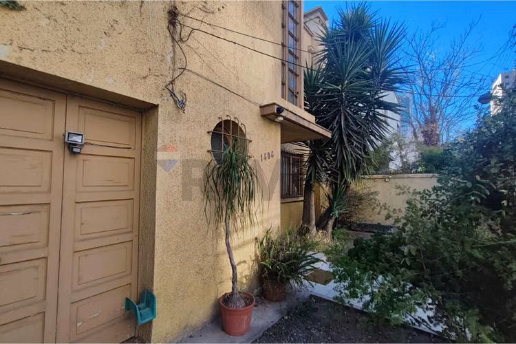 Casa 5d,3b, 2 est. ñuñoa