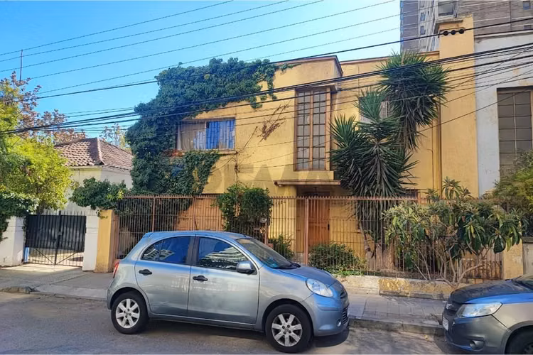 Casa 5d,3b, 2 est. ñuñoa