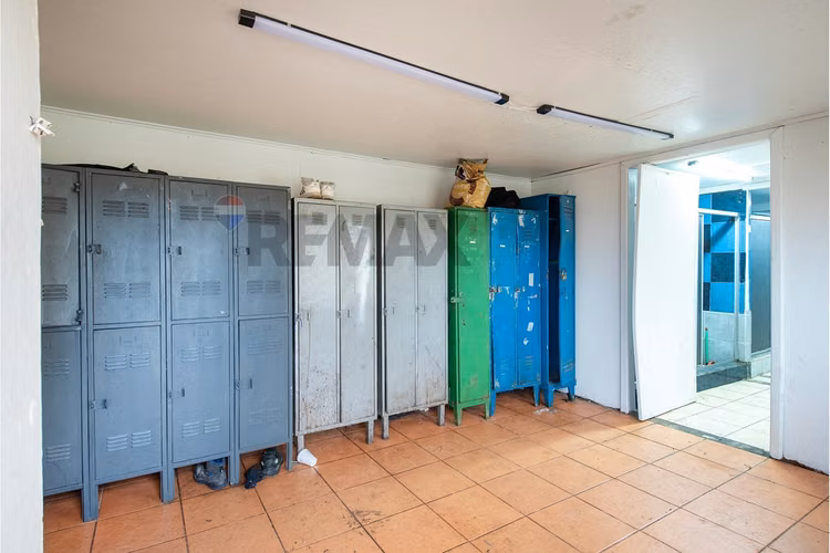 Complejo industrial operativo en lampa