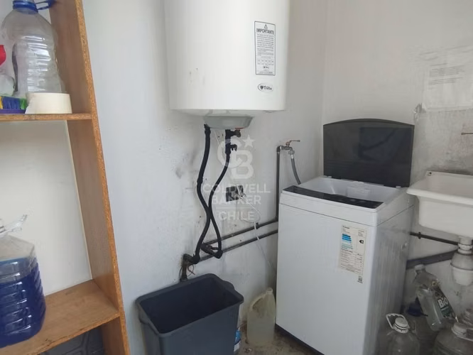 Excelente oportunidad de inversión en avenida principal - Imagen 10