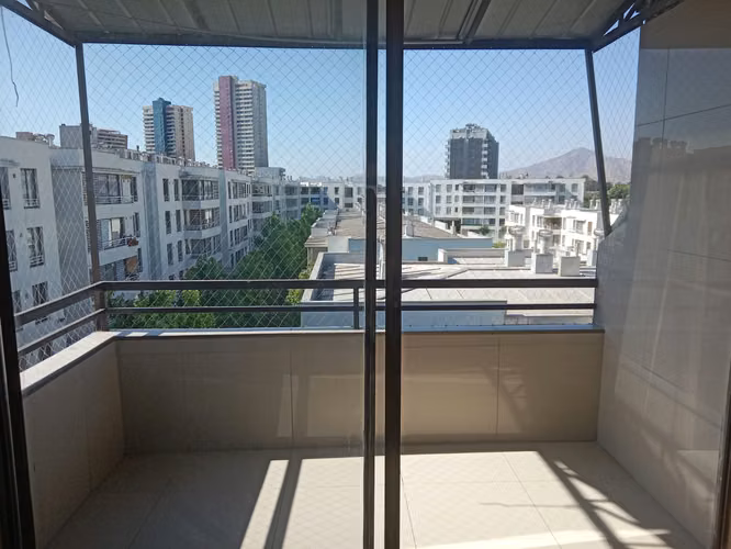 Arriendo Departamento Amplio, 3 dormitorios, 2 baños. Santiago Centro
