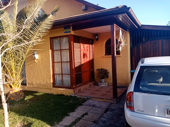 Venta de Casa condominio Peñaflor UF4.265.-