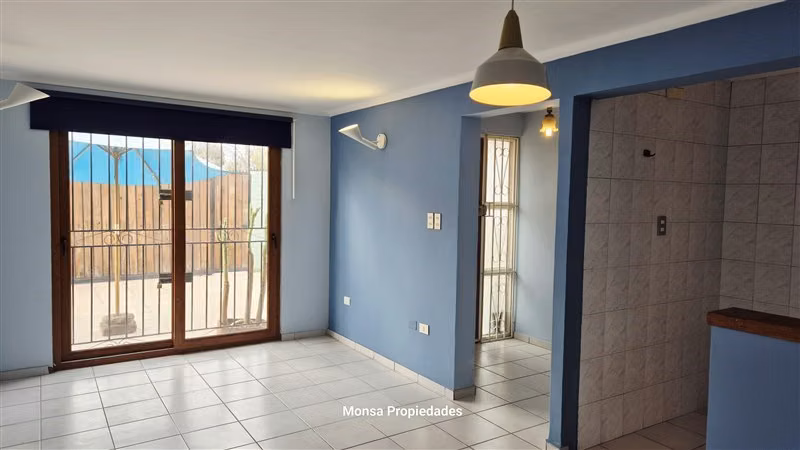 Casa en arriendo de 3 dorm 2 baños en La Florida