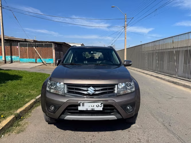 Suzuki grand nomade AUTOMATICO japonés 2014