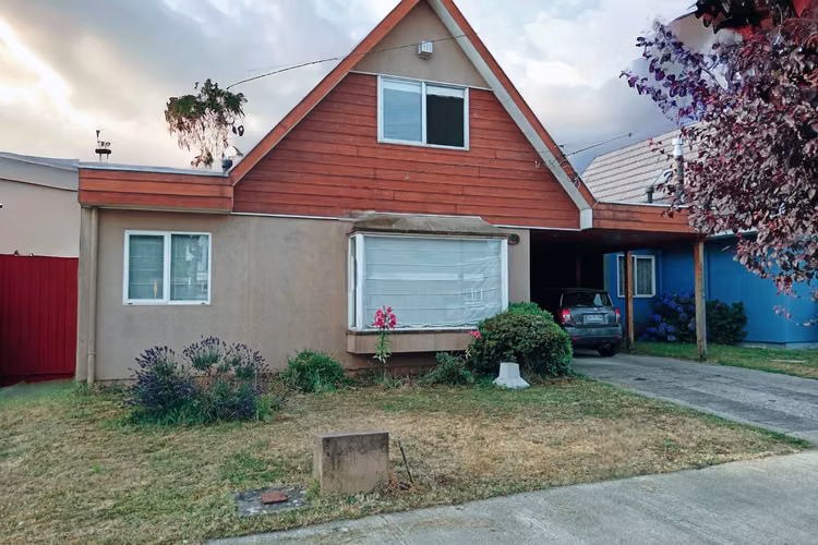 Amplia casa en villa Los Arrayanes, Osorno - Imagen 10