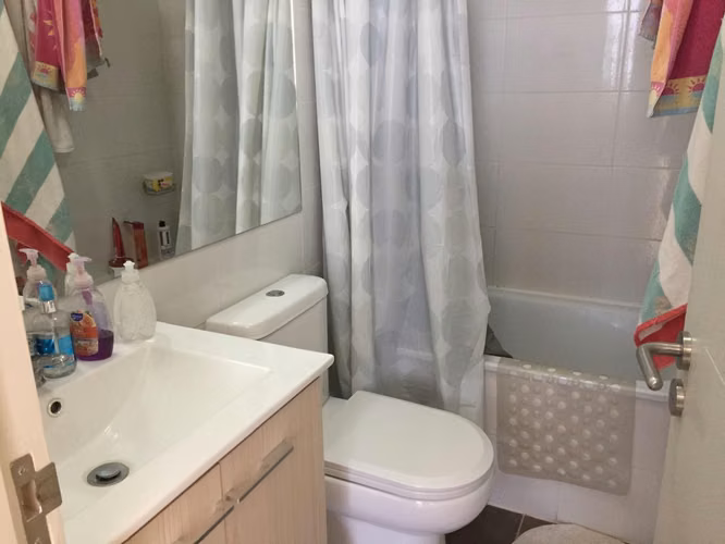 Se vende lindo depto. en La Cruz