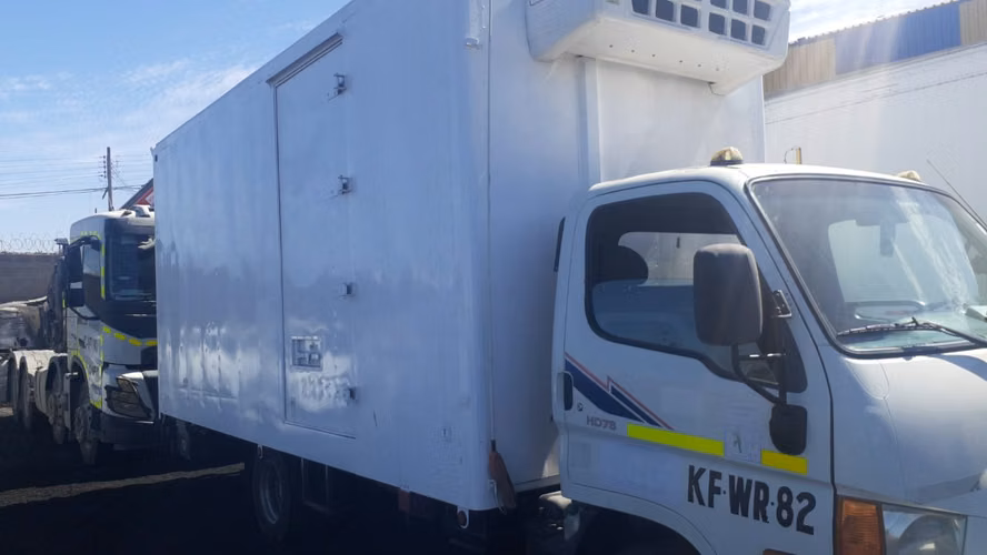 SE VENDE CAMION
