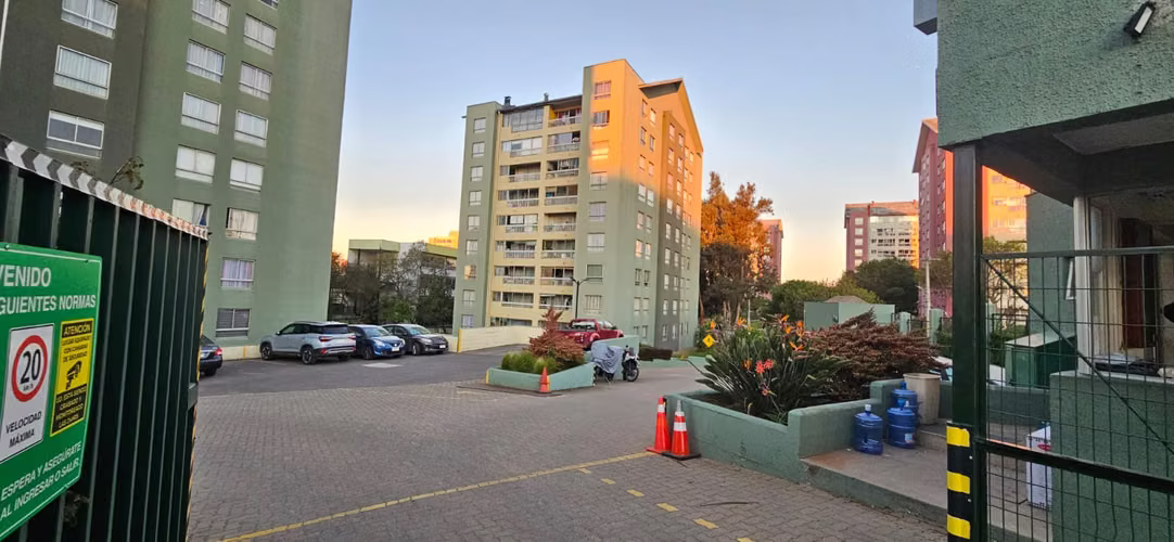 Se vende Amplio departamento Gómez Carreño, Viña d