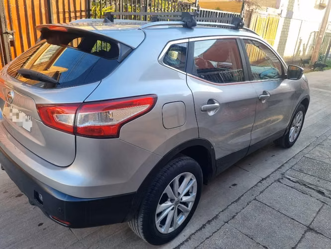 Vendo nissan qashqai 2.0  año 2017