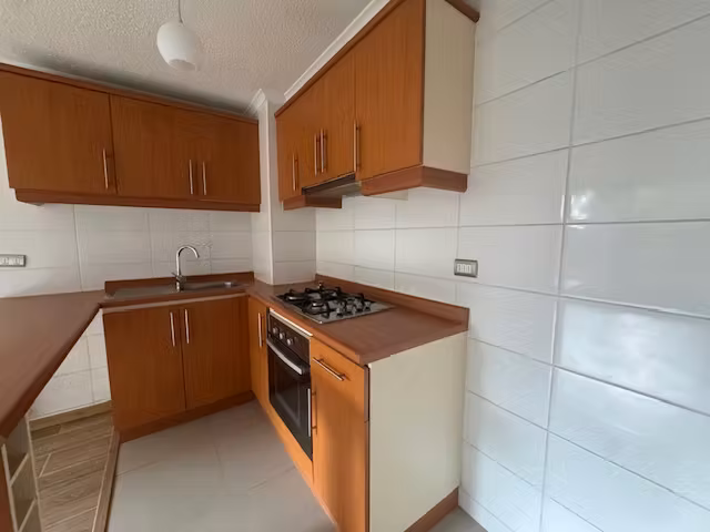 Venta  inmueble remodelado con estacionamiento Cond Millaray San Pedro de la Paz