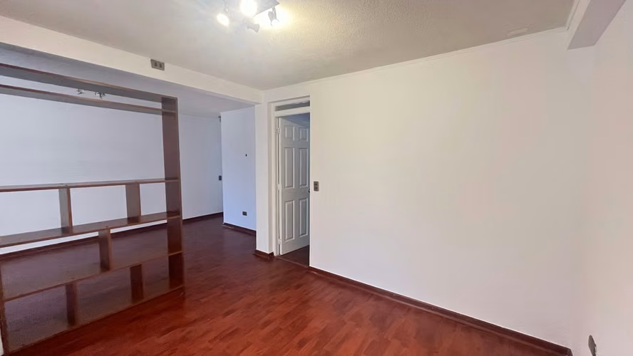 VENDE CASA CON PISCINA EN SECTOR NORTE
