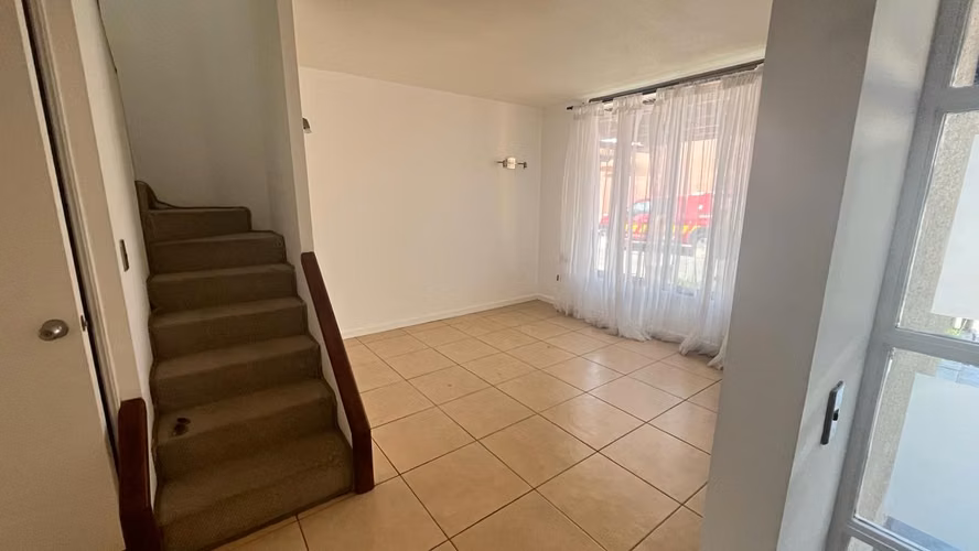 VENDE CASA CON PISCINA EN SECTOR NORTE