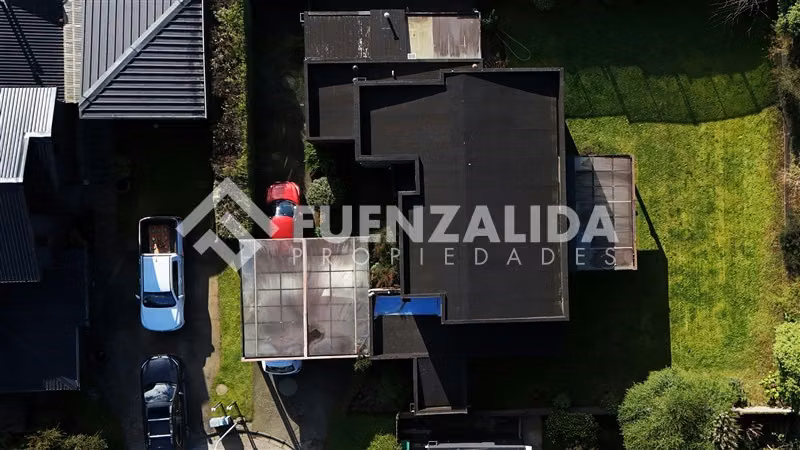 Amplia casa familiar a pasos centro de Puerto Varas 4D4B