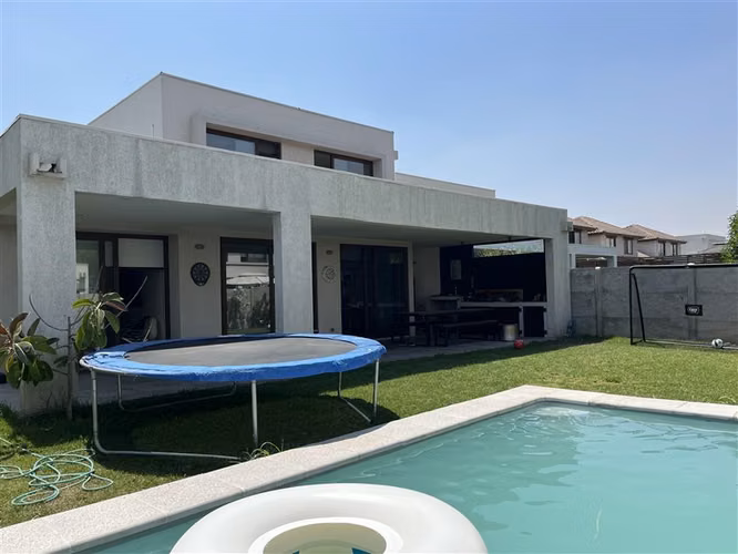 3Dorm/3baños/Sala de estar.Brisas Norte.Colegio Highlands