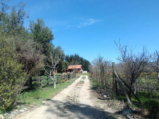 TRANQUE LO OVALLE MEJOR SECTOR DE CASABLANCA VENDO PARCELA CON CASA