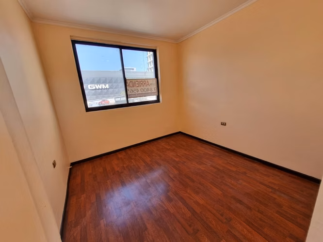 Local En Avenida Principal O Higgins - 134 M2