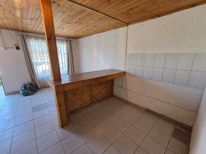 ARRIENDO PEQUEÑA CASA EN MOLINA