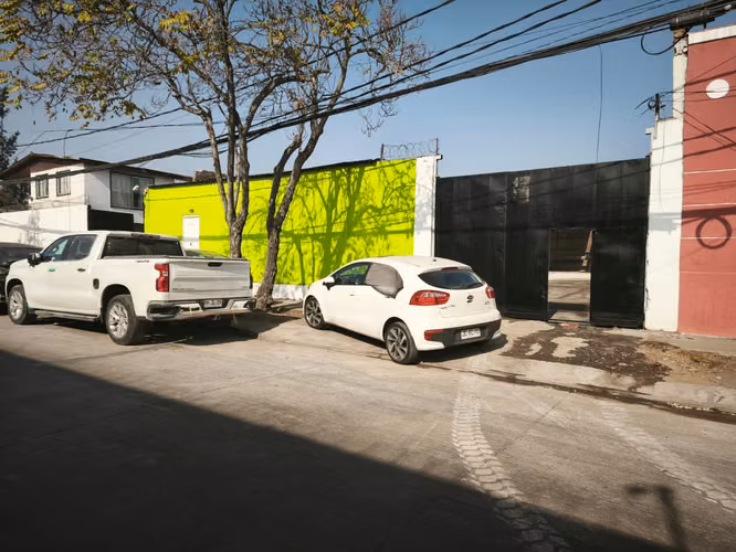 ARRIENDO BODEGA CON OFICINAS 520 M2 USO INDUSTRIAL