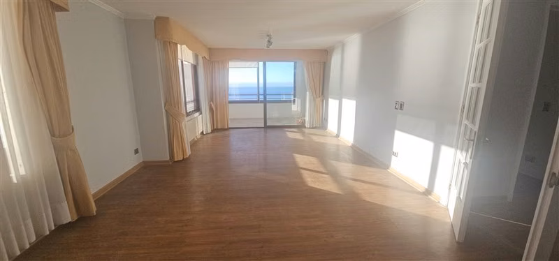 Departamento en venta de 3 dorm. en Viña del Mar