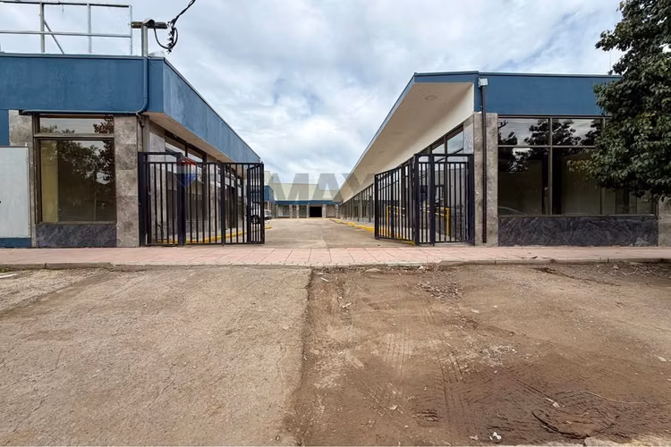 Locales comerciales en arriendo 50 m2