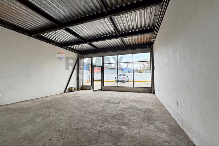 Locales comerciales en arriendo 458 m2