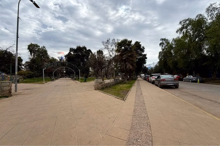 Locales comerciales en arriendo 458 m2