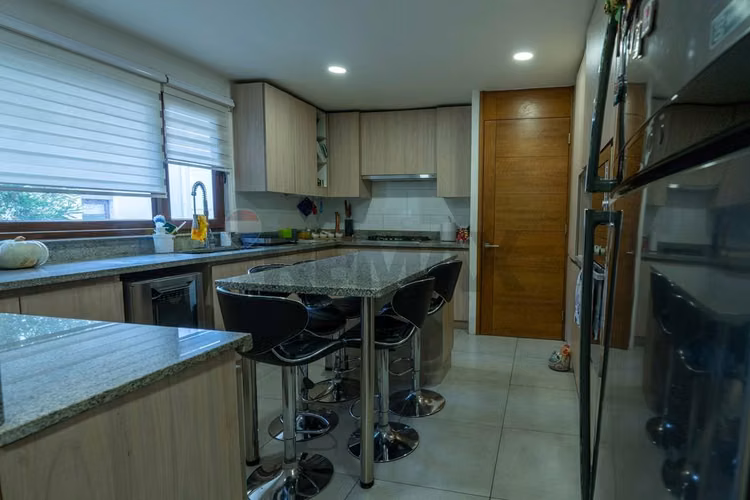 Casa 270 mts2/517 mts2 - año 2017, las pircas.