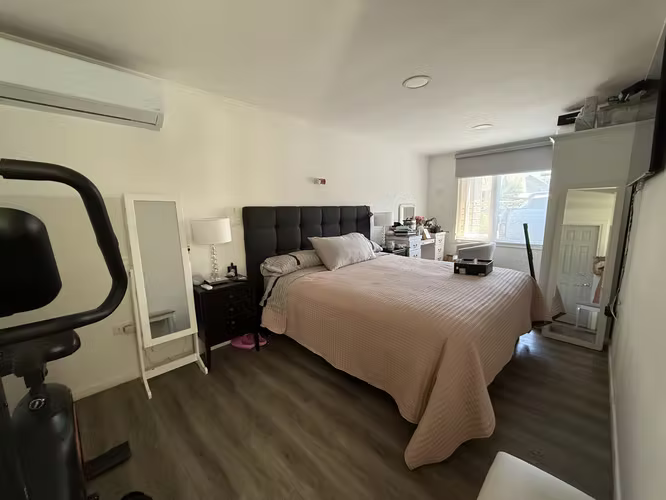 CASA EN CONDOMINIO 4 DORMITORIOS, BRISAS DEL SOL