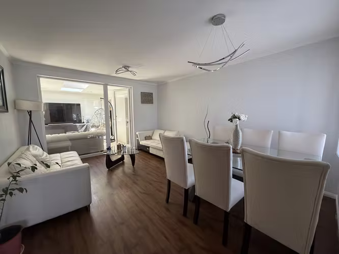 CASA EN CONDOMINIO 4 DORMITORIOS, BRISAS DEL SOL