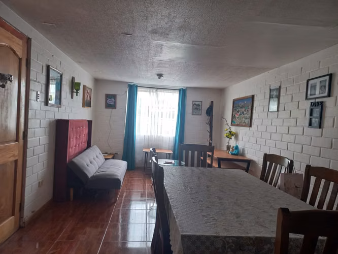 CASA SÓLIDA EN TRANQUILA ZONA DE MARÍA PINTO 1757UF