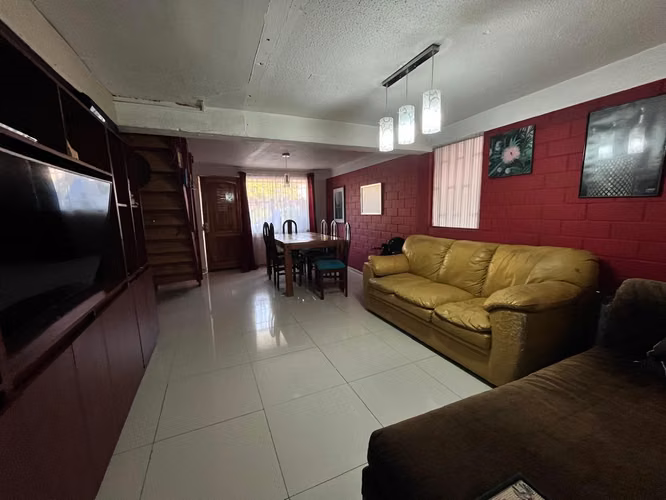 VENTA CASA 2 PISOS - PUENTE ALTO