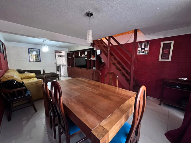 VENTA CASA 2 PISOS - PUENTE ALTO