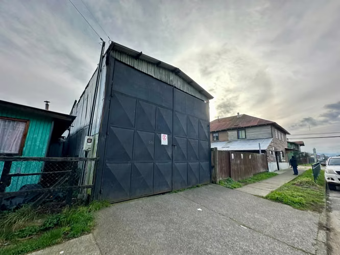 EN ARRIENDO TERRENO URBANO CON ACCESO DOS CALLES