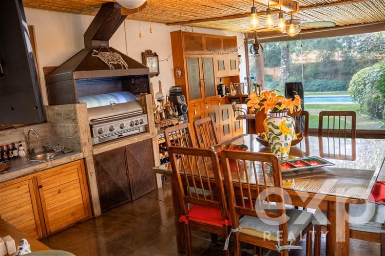 Casa Chilena 5 D en venta/Piedra Roja / Lista para cambiarse