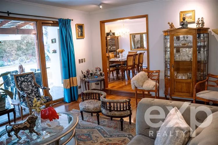 Casa Chilena 5 D en venta/Piedra Roja / Lista para cambiarse