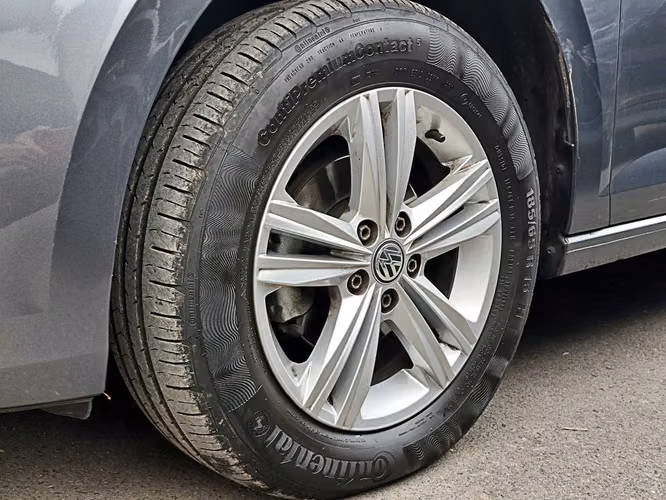 VOLKSWAGEN POLO 2023