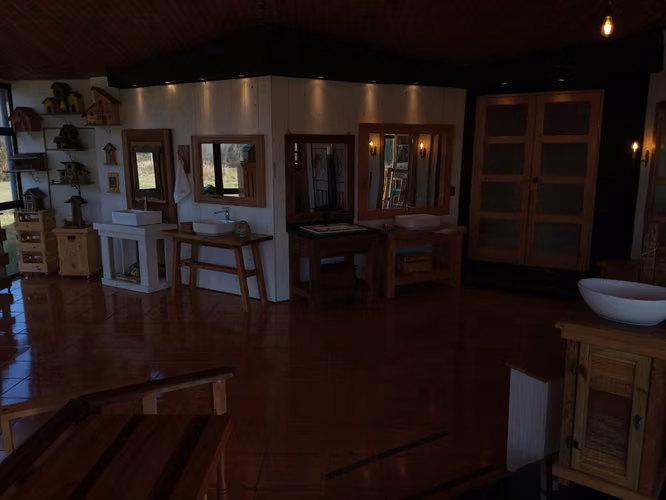 LICAN-RAY GRAN TERRENO CON LOCAL COMERCIAL PARA SUPERMERCADO