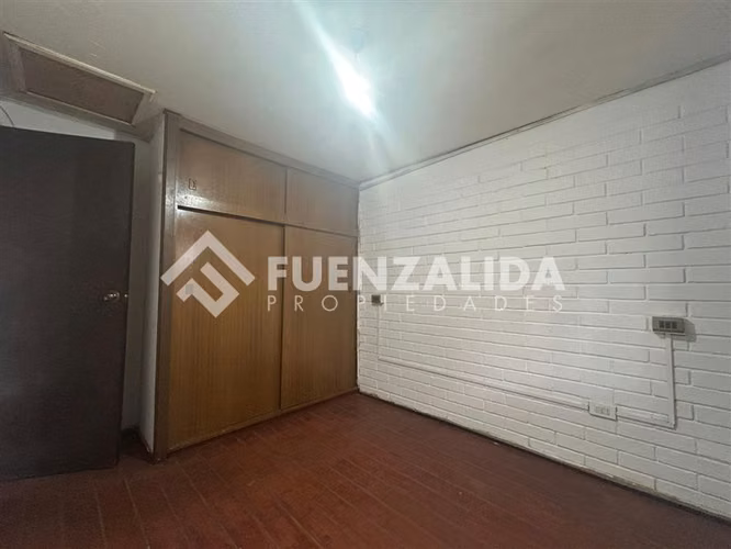Casa en venta de 2 dorm. en Maipú